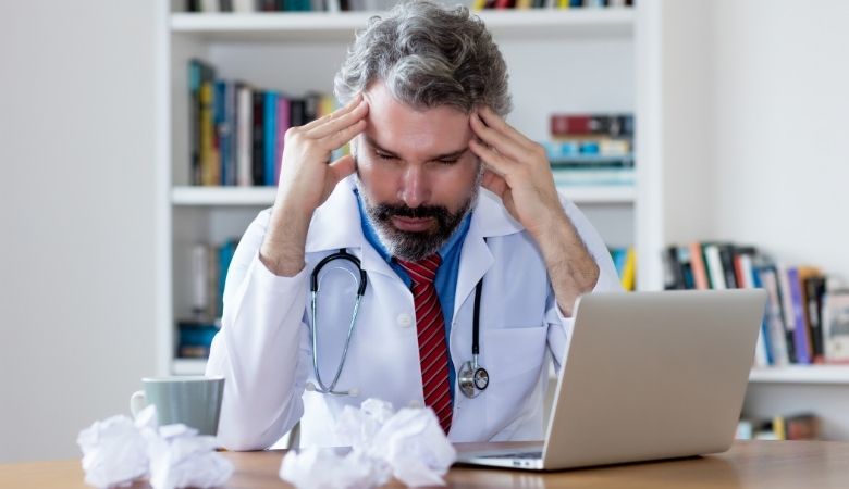 sociedade médica encerramento