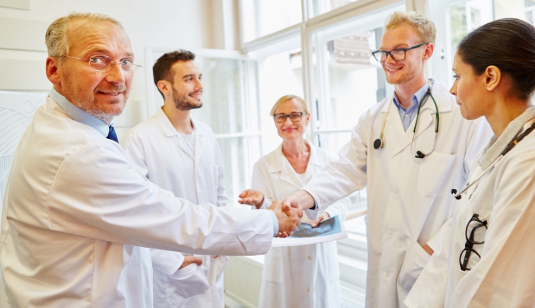 Contrato de parceria ou sociedade medica